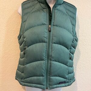 Patagonia sage size Medium Vest